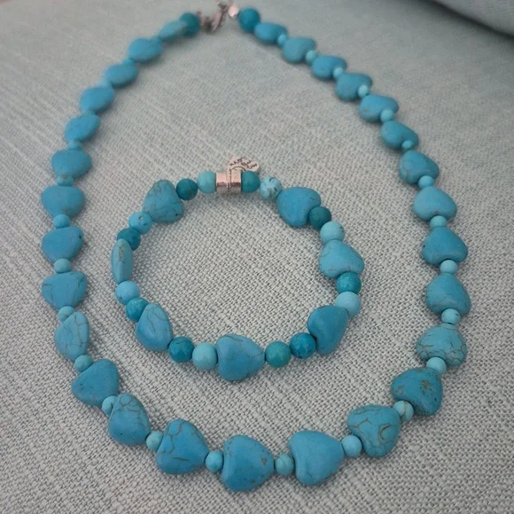 Turquoise 6mm 4mm Natural Beads on Heart Necklace.Charm On Matching Braclet. - Picture 4 of 4